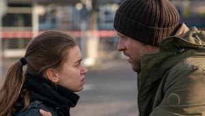 "Jenseits der Spree: Toxisch": Überwachungskameras des Einkaufszentrums zeigen, dass Hannes ...