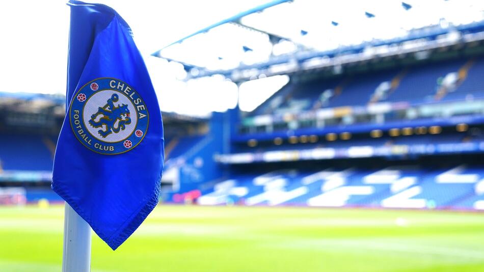 Chelsea FC gjobitet dhe ndalohet nga transferimi
