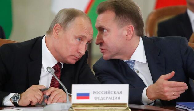Kremlchef Wladimir Putin und Igor Schuwalow