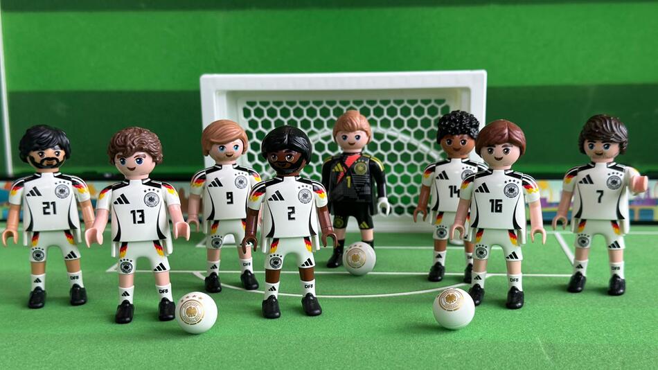 Playmobil präsentiert Teil der deutschen Nationalmannschaft zur EM 2024 als Spielfiguren