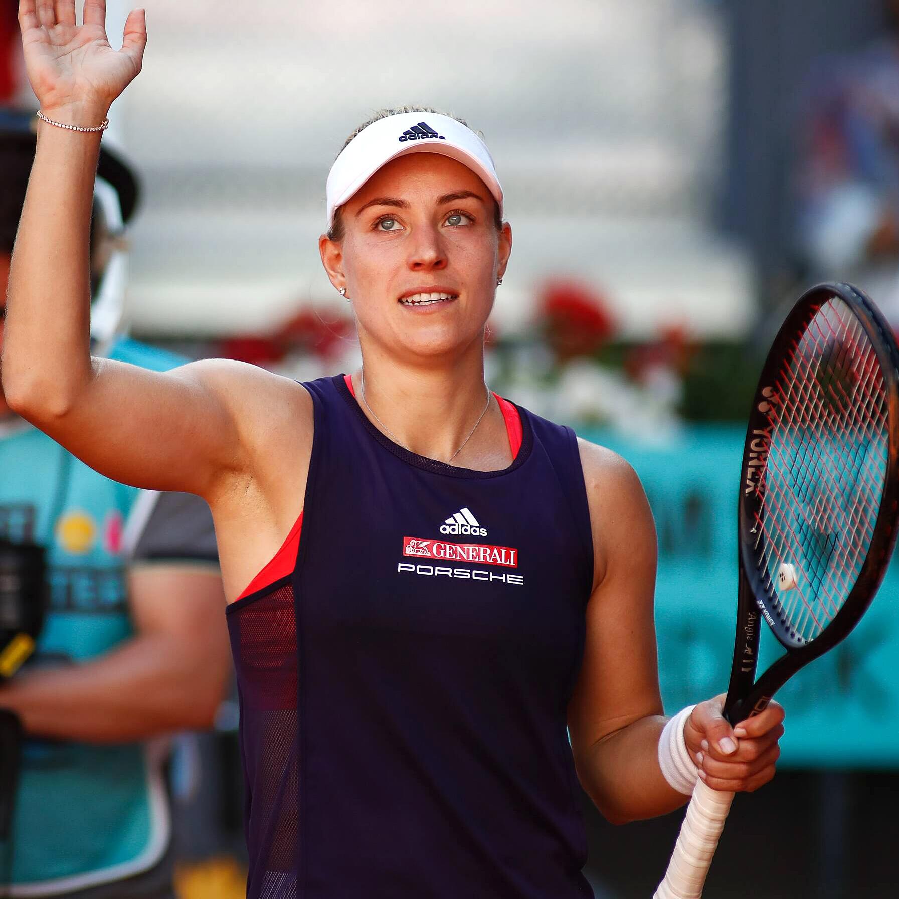 Kerber Rutscht In Tennis Weltrangliste Ab Wie Zverev Auf Platz Funf Web De