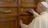 Symbolischer Akt: Papst Leo XIV. öffnet die versiegelte Papstwohnung