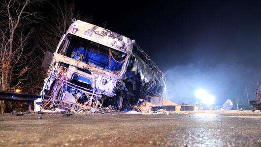 Mehrere Menschen sterben bei Verkehrsunfall