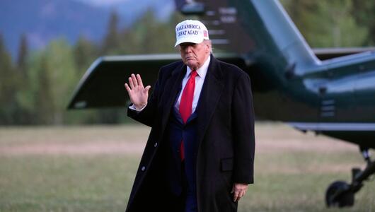 Donald Trump landet in Kanada.