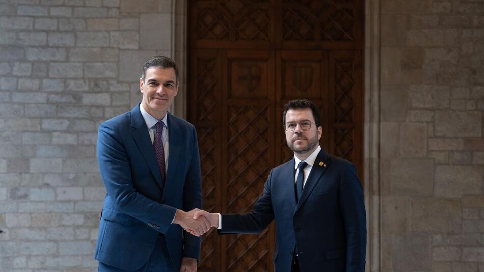 Pedro Sanchez und Kataloniens Regierungschef Pere Aragonès