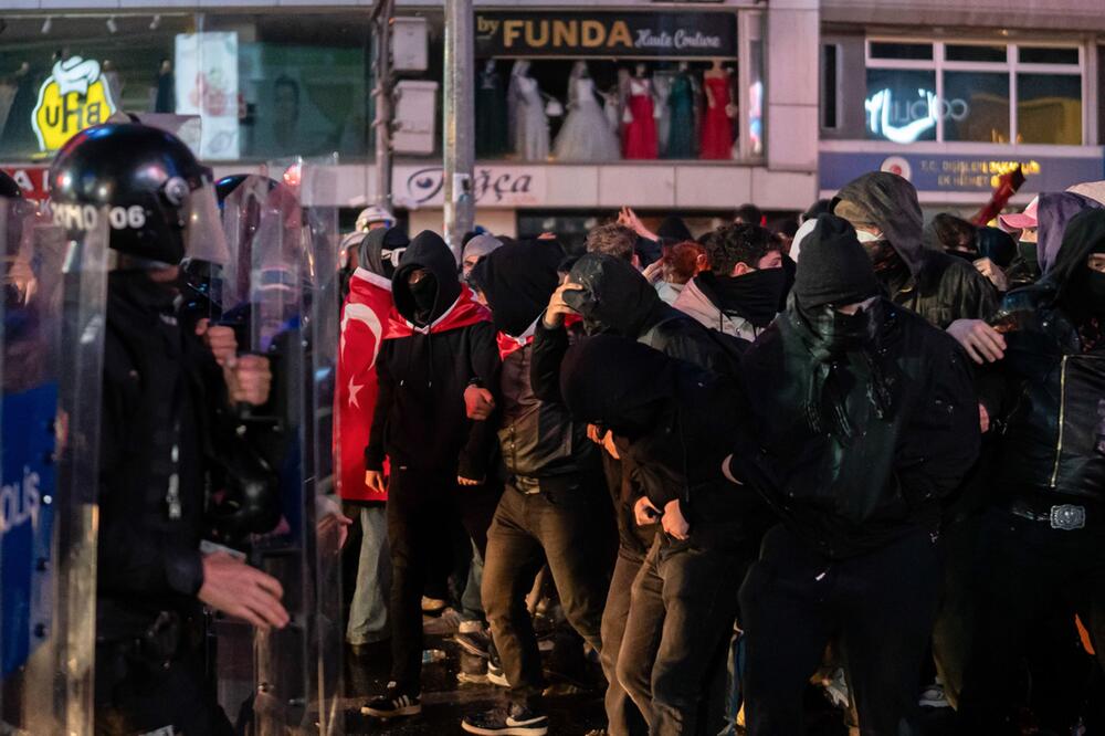 Proteste nach der Festnahme des Istanbuler Bürgermeisters