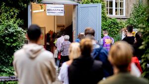 Bundestagswahl - Schlangen vor Berliner Wahllokalen