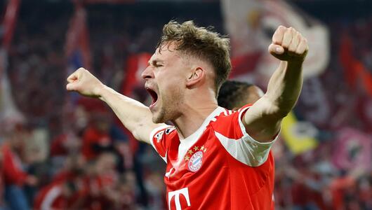 Joshua Kimmich schreit seine Freude nach dem Sieg gegen Real heraus.