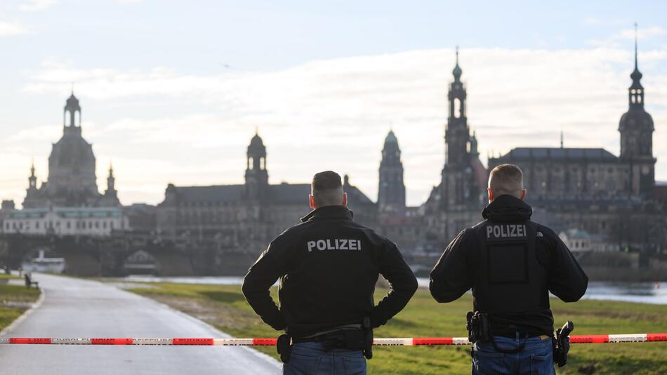 Entschärfung der Bombe an der Carolabrücke