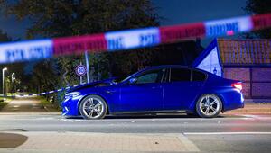 Auto fährt in Menschengruppe in Neustadt am Rübenberge