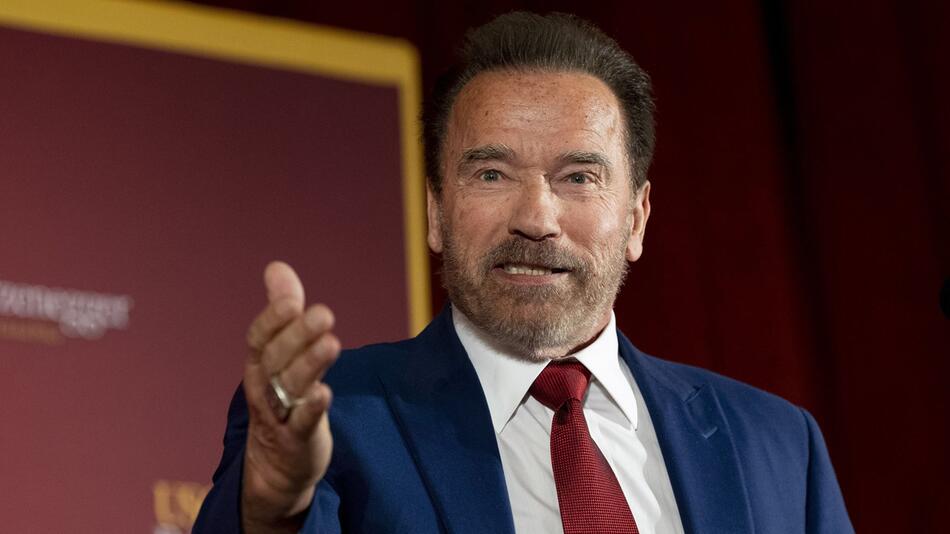 Arnold Schwarzenegger