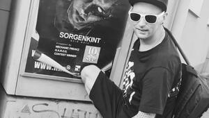 DJ Sorgenkint verunglückt: Die Musikszene trauert um Jochen Peuyn