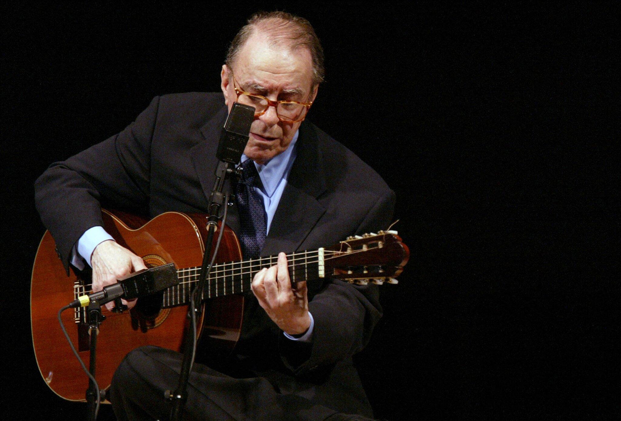 João Gilberto ist tot: Brasilianische Musiklegende starb im Alter von ...