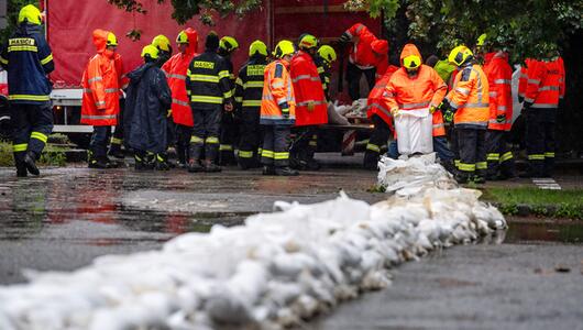 Vorbereitung auf Moldau-Hochwasser in Tschechien