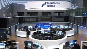 Steigende Rüstungsaktien stützen Dax