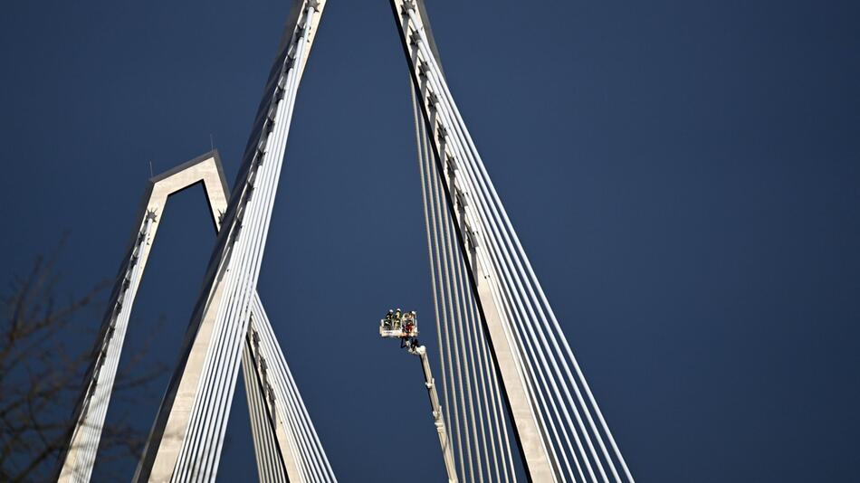 Rheinbrücke Leverkusen bis auf Weiteres vollständig gesperrt