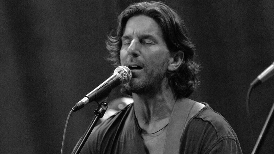 Musikstar Brett James stirbt bei Flugzeugabsturz | WEB.DE