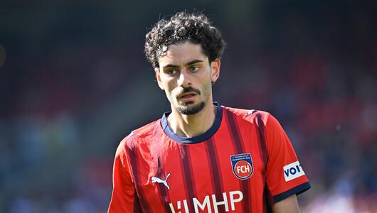 Bundesligaprofi Eren Dinkçi hofft auf einen Stammzellenspender für seine Freundin Cinja.