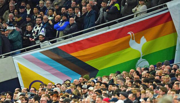 Tottenham Hotspur Pride Flagge
