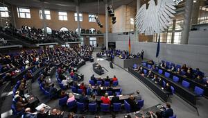 Bundestag - Sondersitzung zur Grundgesetzänderung