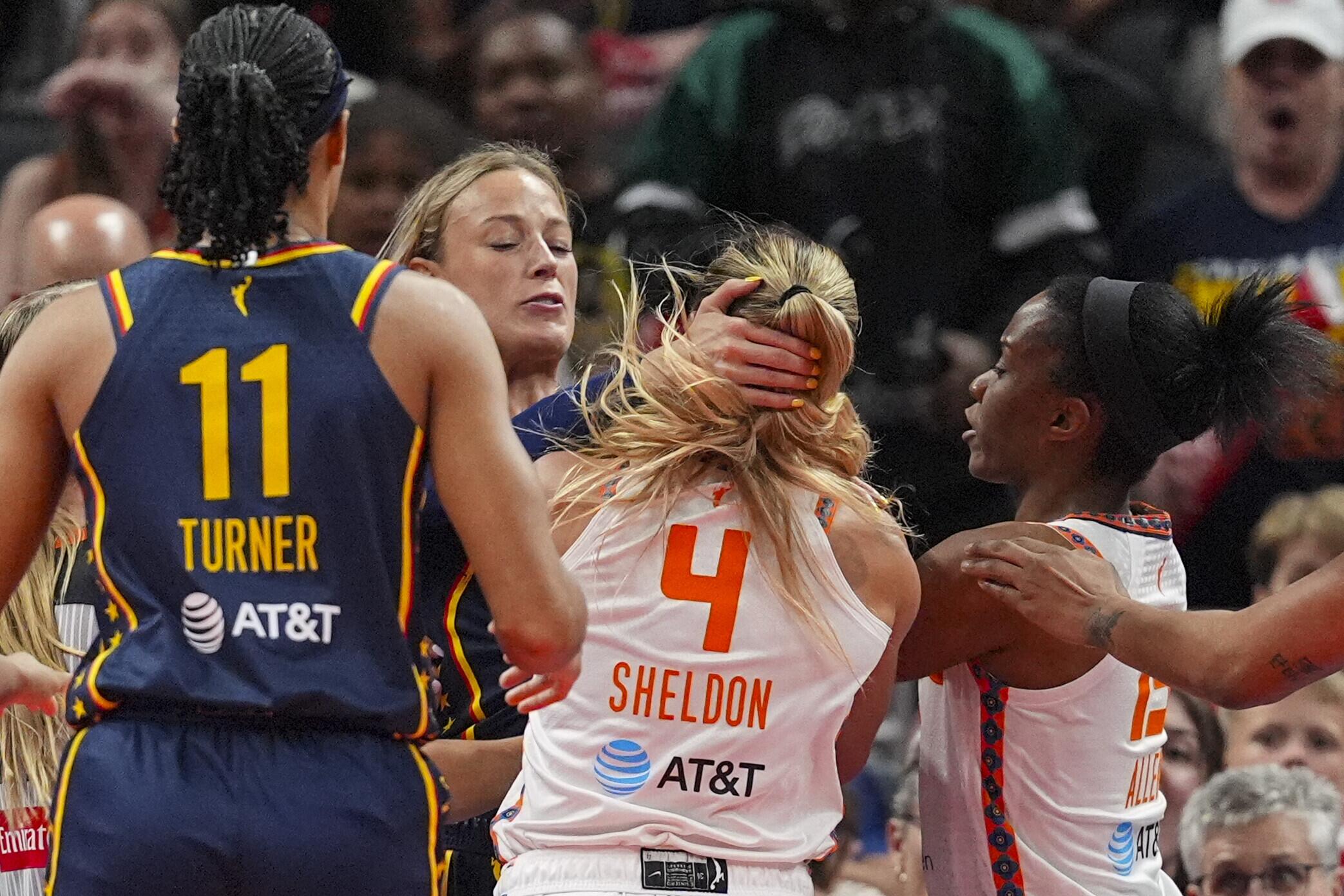 Wie eine Basketballspielerin über Nacht zur Internet-Sensation wurde |  WEB.DE