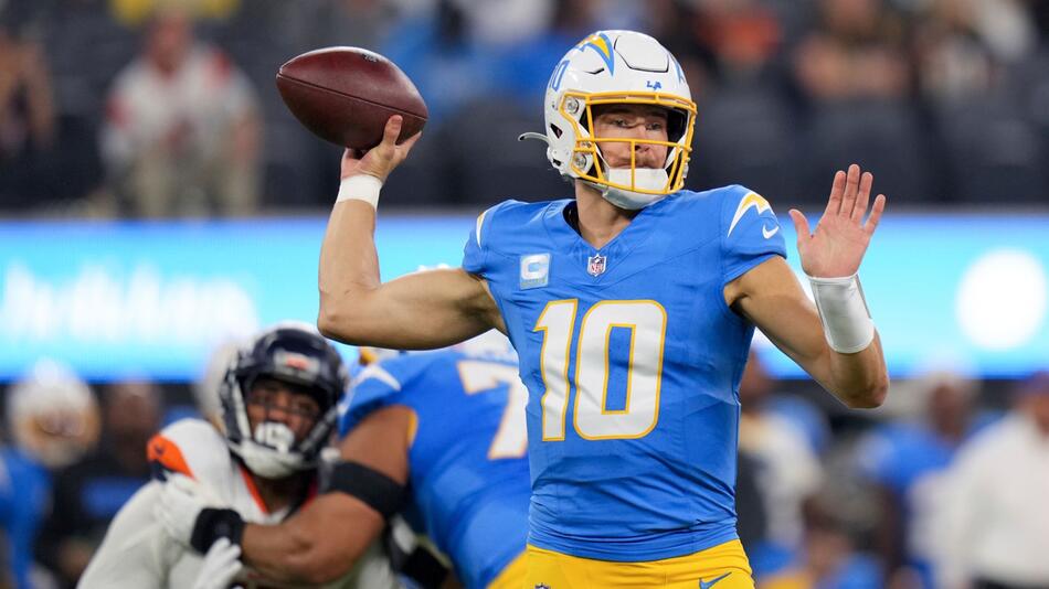 Los Angeles Chargers - Denver Broncos