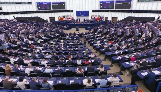 Von der Leyen übersteht Misstrauensvotum im EU-Parlament