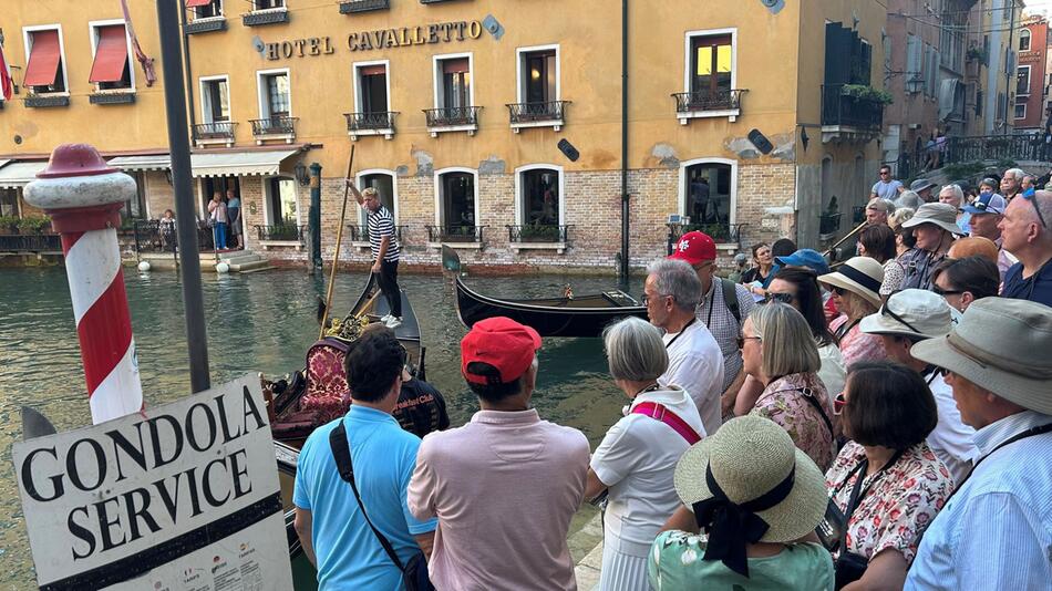Venedig verlangt von April an fünf Euro von Tagesbesuchern