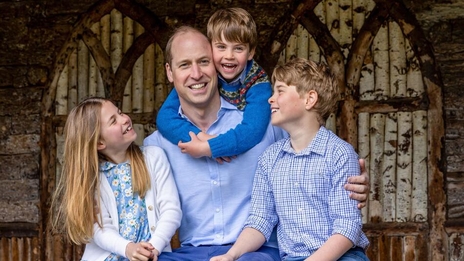 "Happy Father's Day" - Prinz William mit seinen Kindern