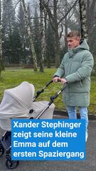 Xander Stephinger zeigt seine kleine Emma