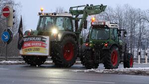 Landwirte protestieren gegen das geplante Mercosur-Abkommen mit ihren Traktoren.