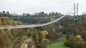 Fußgängerhängebrücke "Neckarline" in Rottweil
