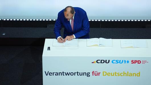 Unterzeichnung des Koalitionsvertrags