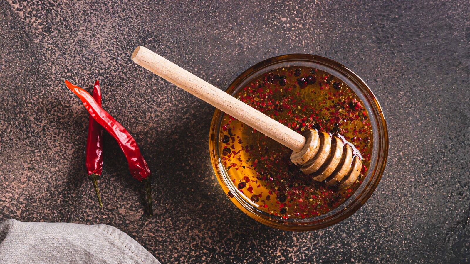 Hot Honey: So gelingt der süß-scharfe TikTok-Trend zu Hause | WEB.DE