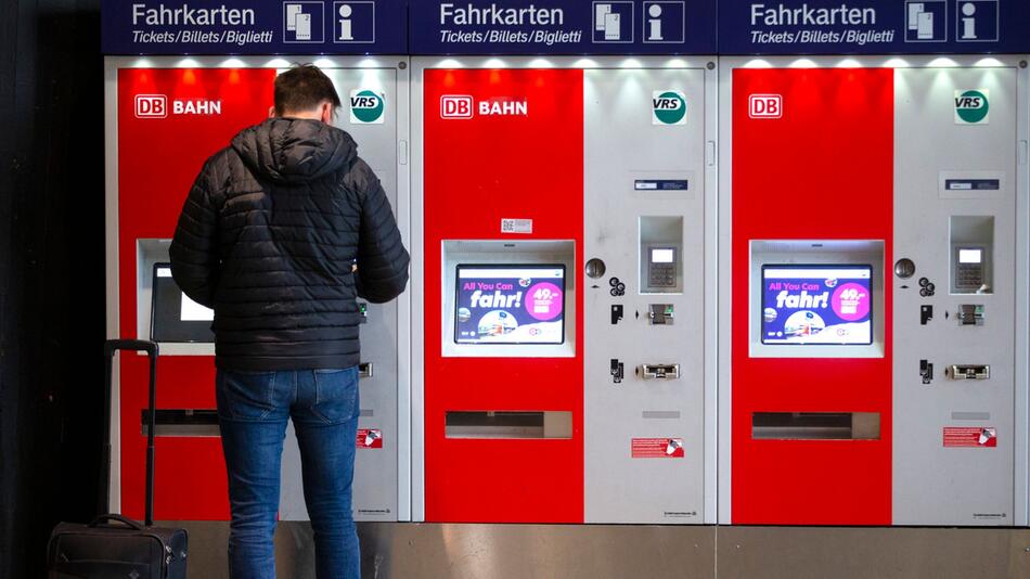 Deutsche Bahn erhöht Fahrpreise im Fernverkehr.