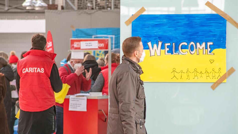 Ukraine, Hauptbahnhof, Deutschland Flüchtlinge, willkommen, Caritas
