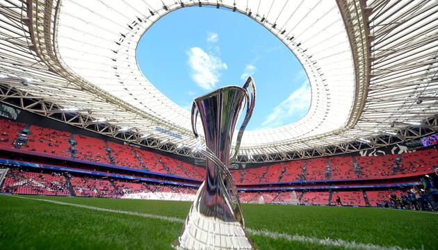 Trophäe Champions League der Frauen