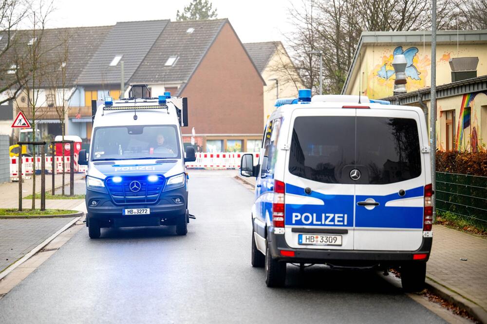 Entschärfung einer Weltkriegsbombe im Bremer Stadtteil Huchting