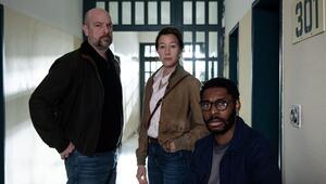 "Polizeiruf 110: Ablass": Kommissar Dennis Eden (Stephan Zinner, l.), Kommissarin Cris Blohm ...
