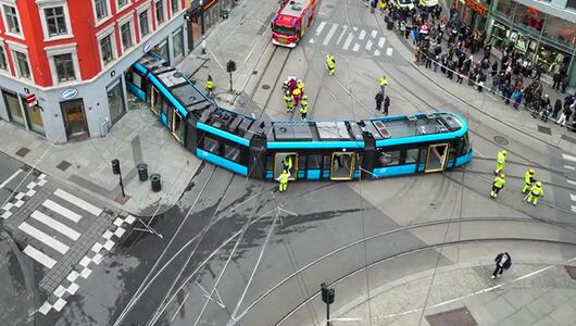 Oslo: Straßenbahn fährt in Geschäft - vier Verletzte