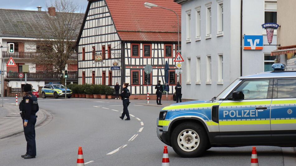 Großeinsatz der Polizei in Rimbach