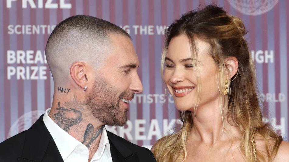 Adam Levine und Behati Prinsloo im April 2024 in Los Angeles.