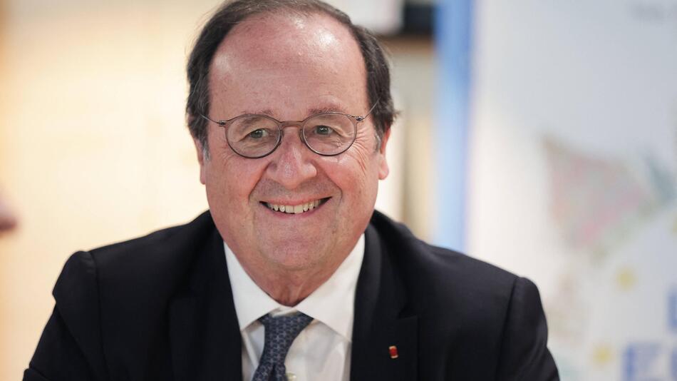 Frankreichs Ex-Präsident Hollande tritt als Kandidat bei Neuwahlen an