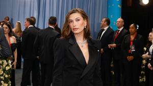 Model Hailey Bieber wird mit dem Verkauf zur Milliardärin.