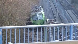 Lok entgleist: Bahnstrecke bei Hattersheim gesperrt