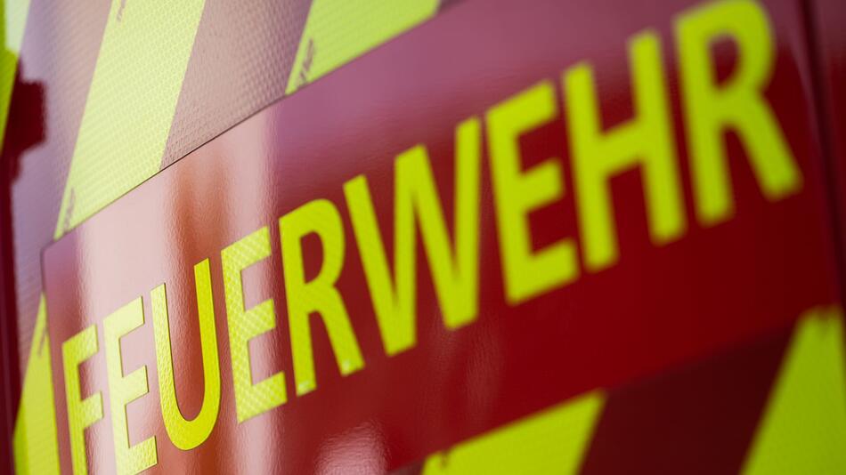 Feuerwehr Schriftzug