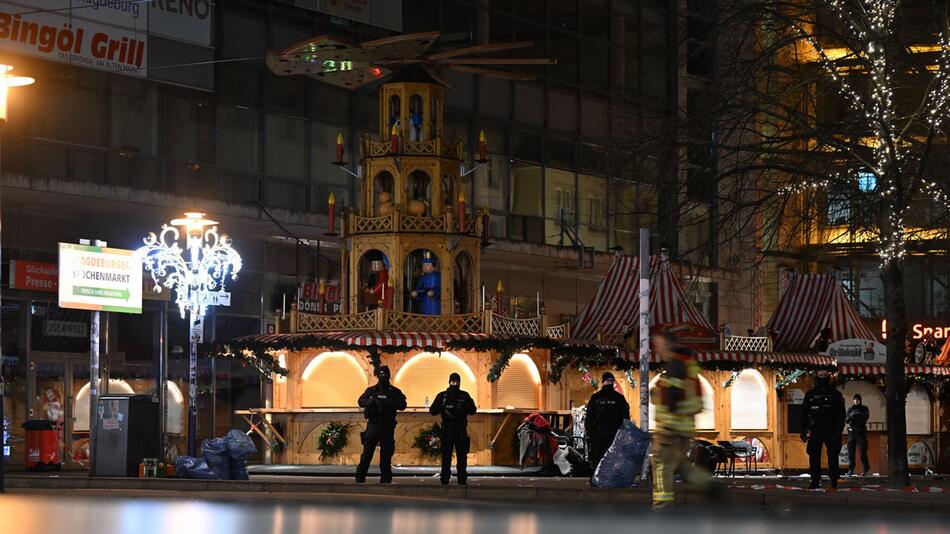 Auto fährt in Menschenmenge auf Magdeburger Weihnachtsmarkt