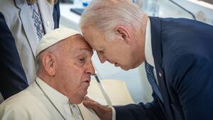 Joe Biden und Papst Franziskus