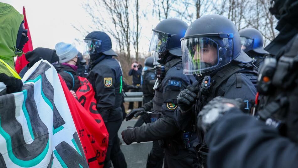 AfD-Parteitag Riesa - Proteste