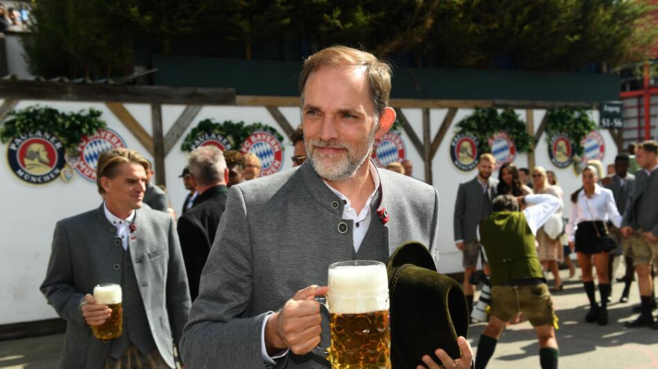 Thomas Tuchel besucht in seiner Funktion als Bayern-Trainer das Oktoberfest